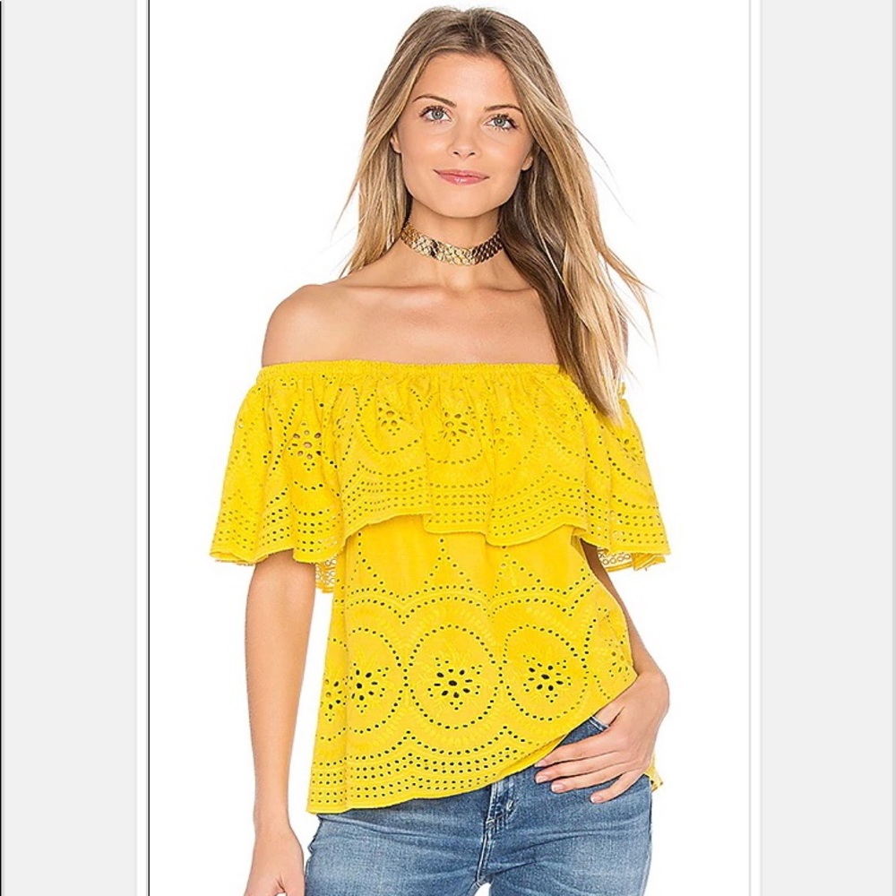 Cupcakes and Cashmere Davy top off the shoulder L